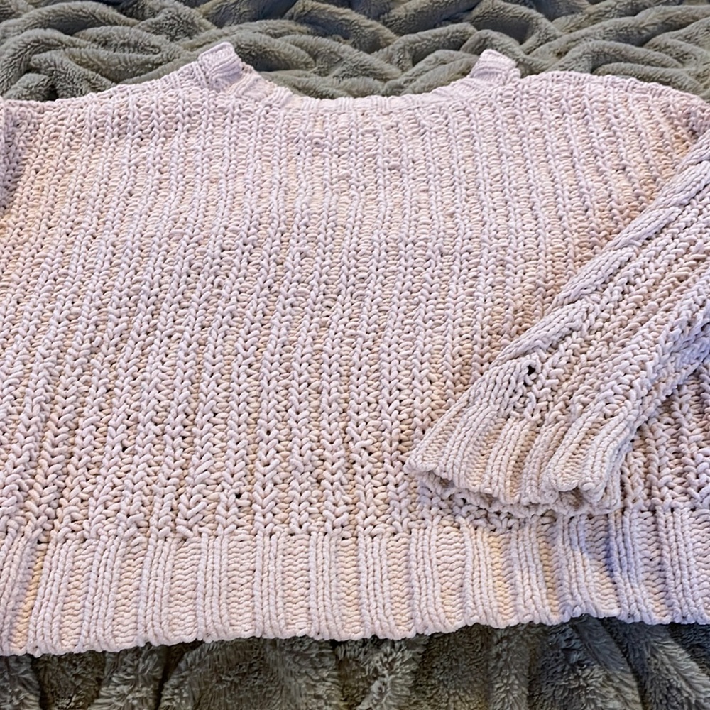 Pink sweater - Picture 3 of 3